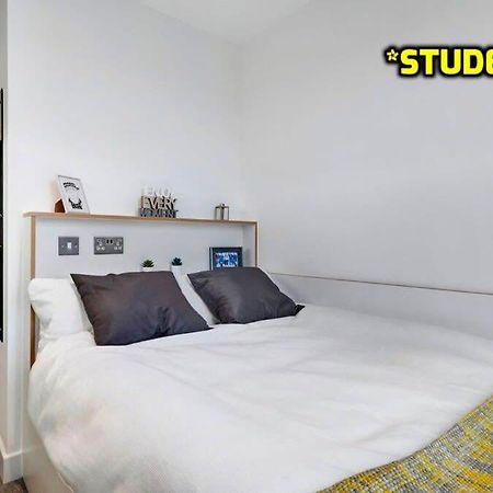 Student Only Zeni Ensuite Rooms, Colchester Exteriér fotografie