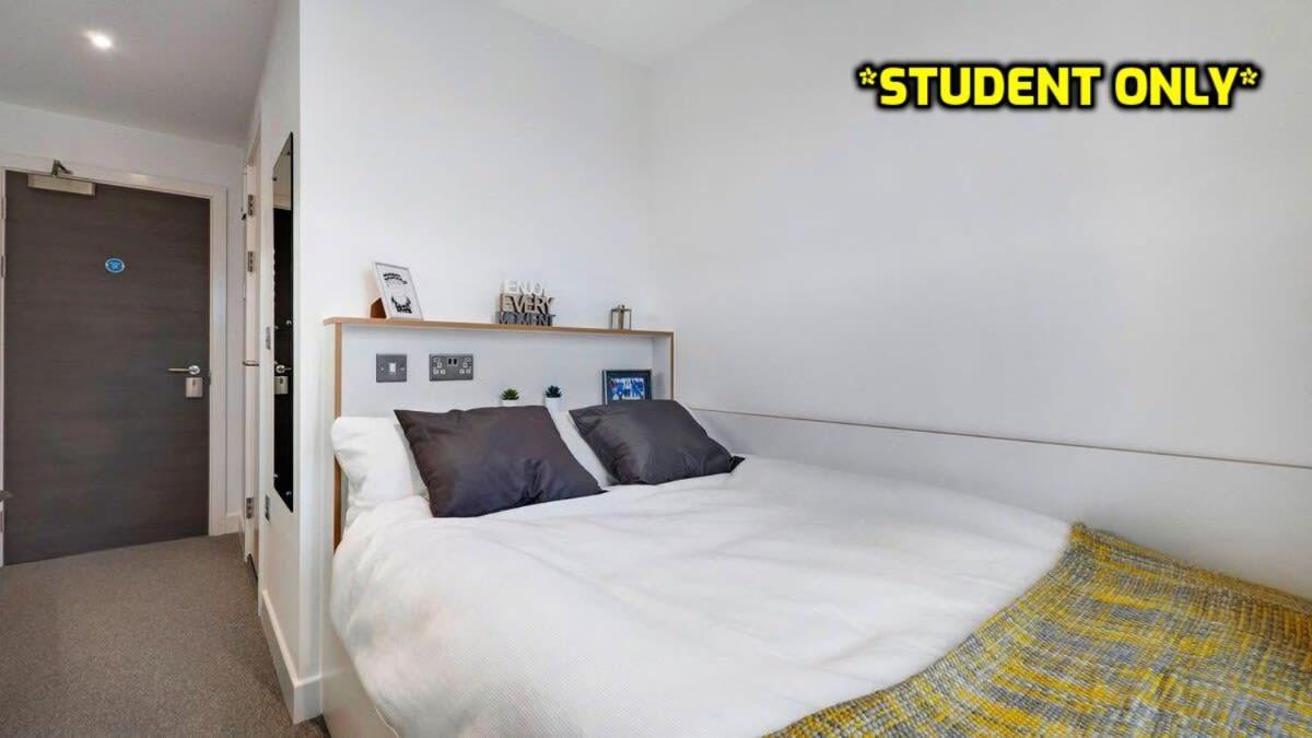 Student Only Zeni Ensuite Rooms, Colchester Exteriér fotografie