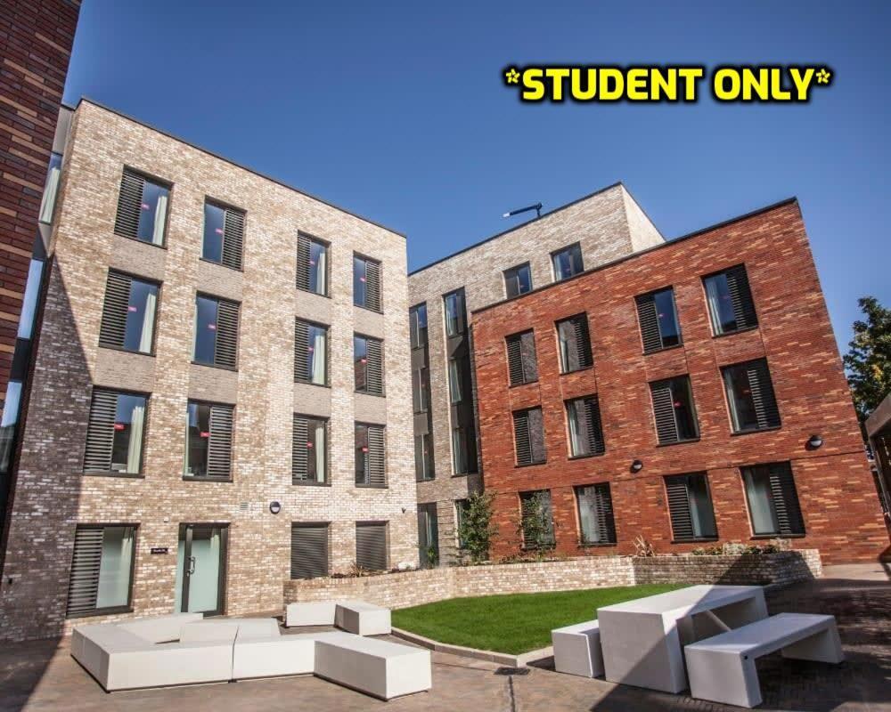 Student Only Zeni Ensuite Rooms, Colchester Exteriér fotografie