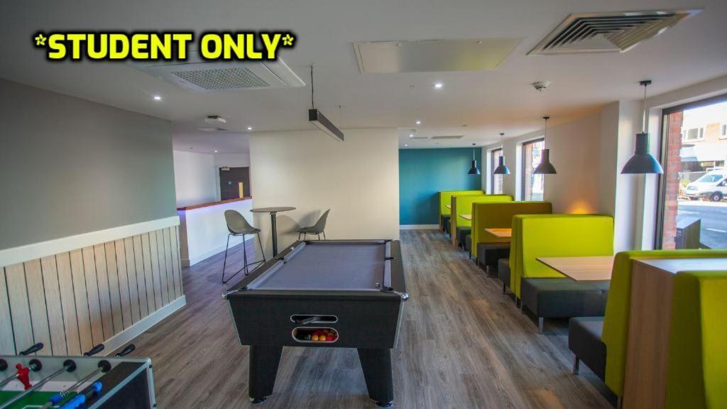 Student Only Zeni Ensuite Rooms, Colchester Exteriér fotografie