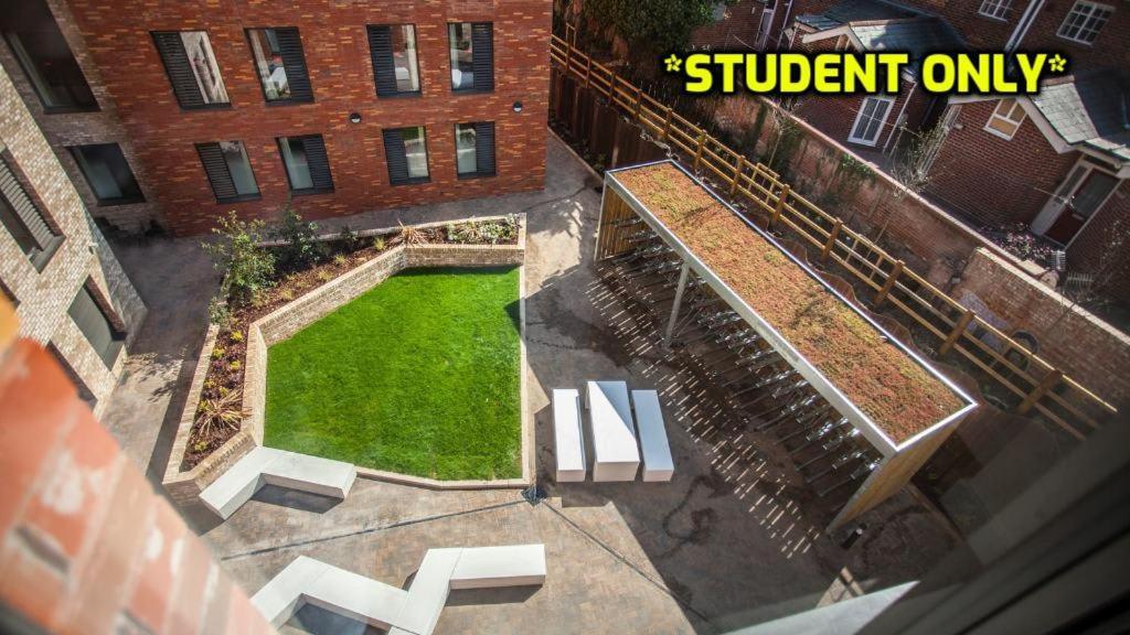 Student Only Zeni Ensuite Rooms, Colchester Exteriér fotografie